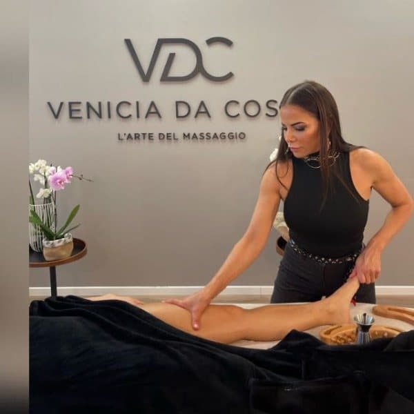 Venicia Da Costa in cabina